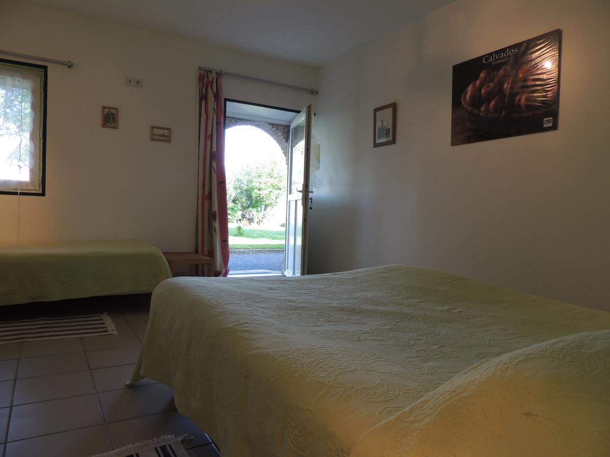 Chambres D'Hotes Les Pieris Гранкам-Мези Екстериор снимка