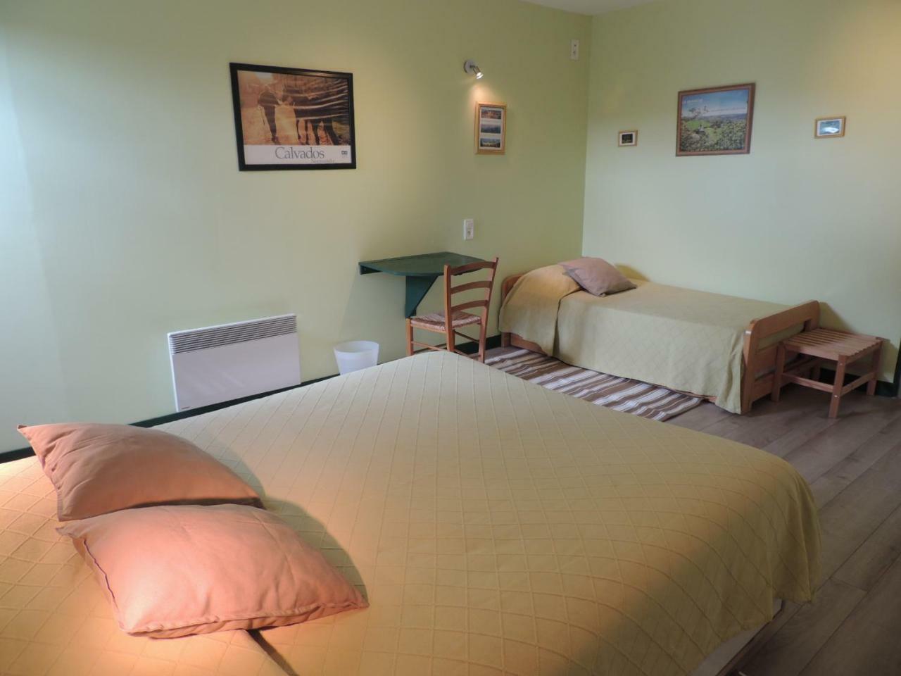 Chambres D'Hotes Les Pieris Гранкам-Мези Екстериор снимка